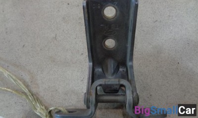 Петля двери передней правой нижняя от Hyundai Getz 2002-2010 - купить России