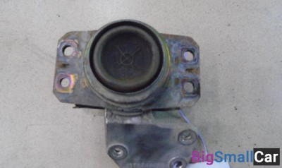 Опора двигателя правая от Peugeot 307  2001-2008 - купить России