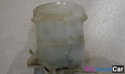 Бачок главного тормозного цилиндра от Mitsubishi Pajero, Montero 2 1991-2004 - купить России