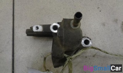 Кронштейн (сопут. товар) от Honda Fit 2001-2008 - купить России