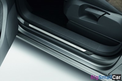 Накладка порога декоративная комплект Touran, 1T00