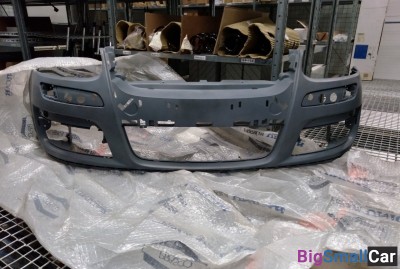 Накладка бампера переднего Golf V