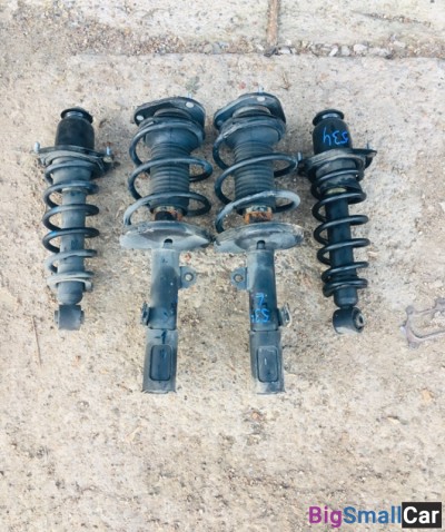 Стойка амортизатора тойота авенсис