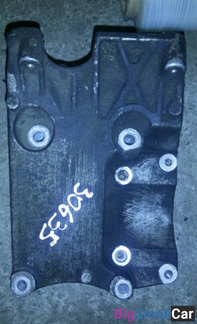 Кронштейн кондиционера Ford Focus II 2005-2008, C-MAX 2003-2011, Focus II 2008-2011, Focus III 2011 б/у