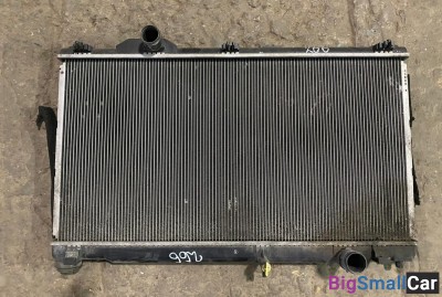 Радиатор охлаждения Toyota Camry 40
