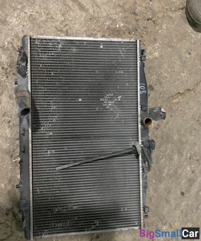 Радиатор охлаждения Honda Accord7