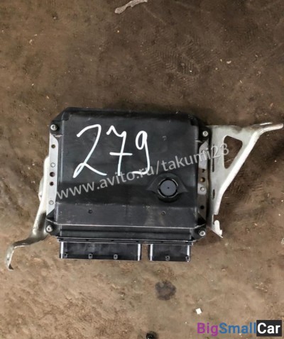 Блок управления двс Toyota Auris