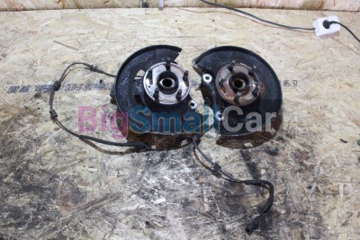 Поворотный кулак со ступицей в сборе Opel Astra J