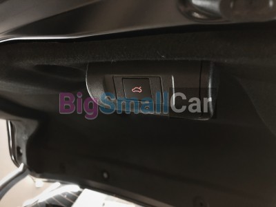 Автоматический доводчик багажника на Volvo V90